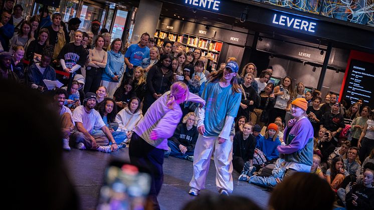 Dansebattle på Torget under Oslo kulturnatt 