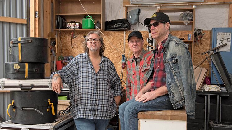 Micke Finell med Peder Sundahl och Ingemar Rogefeldt från Roadwork hyllar Jerry Williams med turné. Foto Rosa Sundahl.