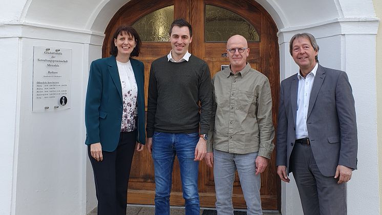  Christina Albrecht, Bürgermeister Dr. Simon Haas, Berthold Mühlbauer und Johann Seebauer