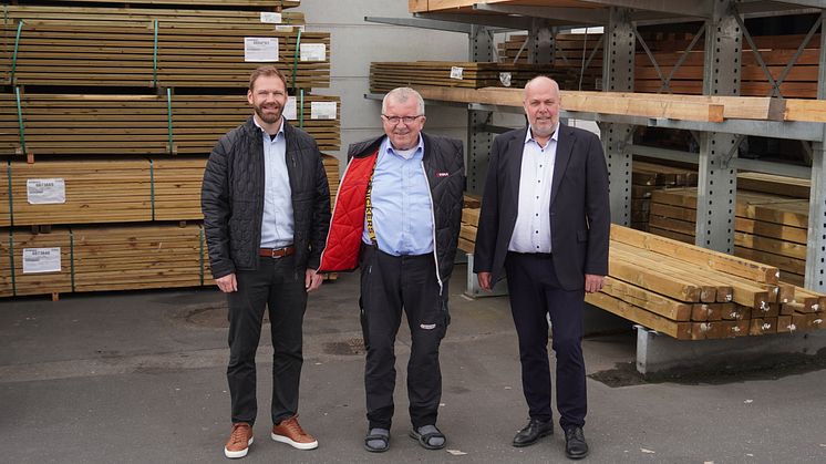 Rasmus B. Ølgaard, dir. i Bygma Viby Sjælland, Seniorsælger Søren Lassen og Michael Madsen, adm. dir. i Bygma A/S