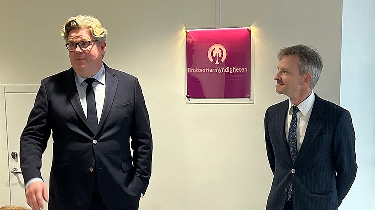Gunnar Strömmer och Anders Alenskär under Brottsoffermyndighetens ceremoniella invigning av myndighetens nya lokaler.