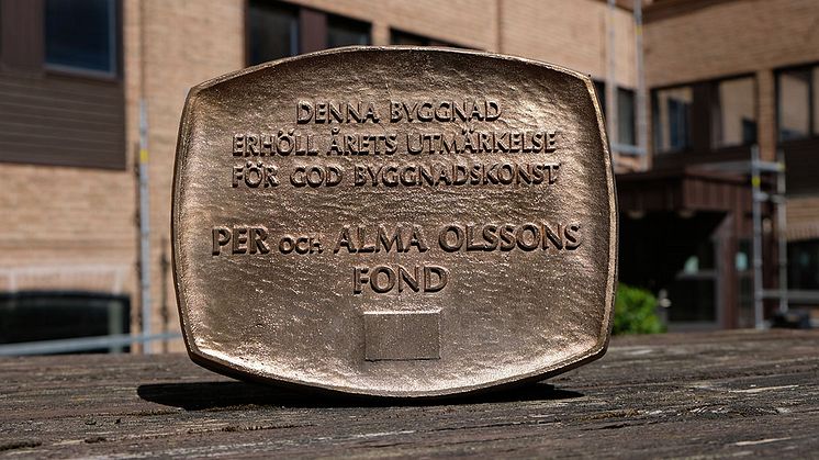 Bild på plaketten som sedan 1965 delas ut till årets byggnad i Göteborg.
