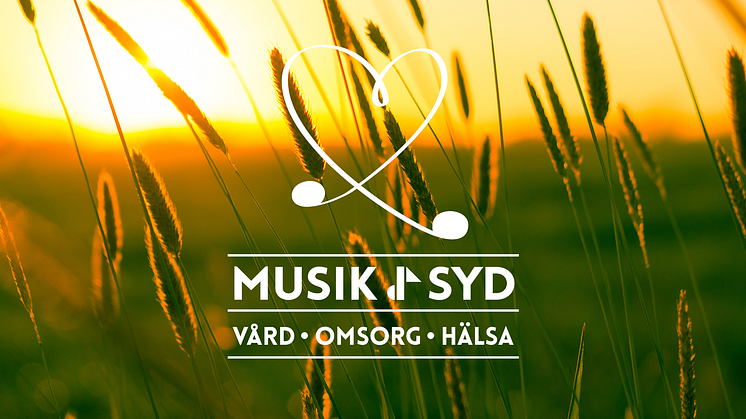 Solnedgång över fält samt logotyp för Musik i vård, omsorg & hälsa.
