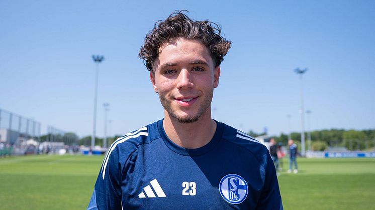 Soufiane El-Faouzi lächelt in die Kamera