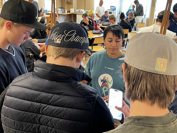 Nabogo besöker gymnasieskola i Malung
