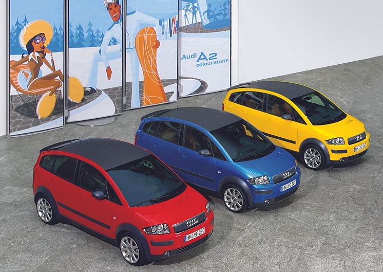 A2 i specialudgaven special “colour.storm” i Misanorød perleeffekt, Sprint blue perleeffekt og Imolagul
