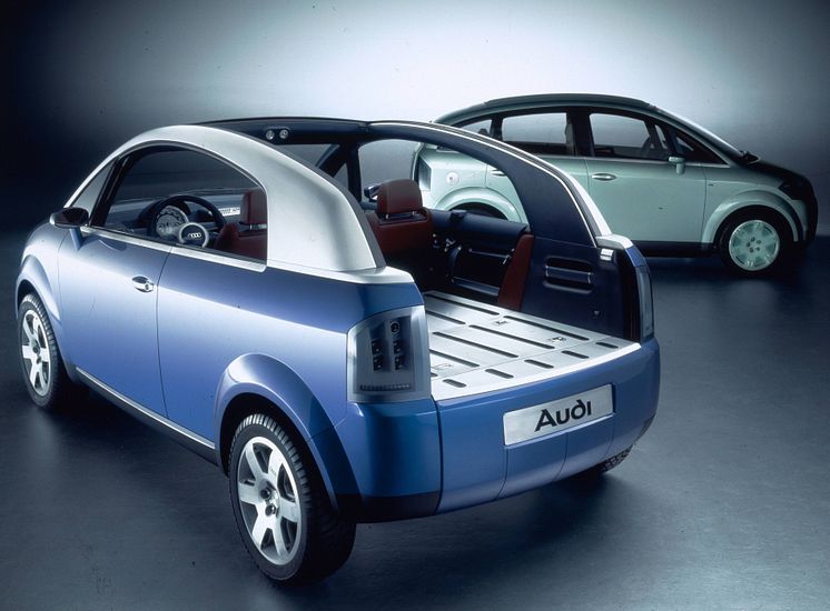 I 1997 blev Al2 (Light Green) vist på IAA, og lidt efter blev Al2 open end (Light Blue) vist på Tokyo Motor Show.