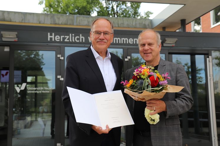 Seit über 40 Jahren ist Universitätsprofessor Dr. Steffen Wittkowske im Öffentlichen Dienst tätig