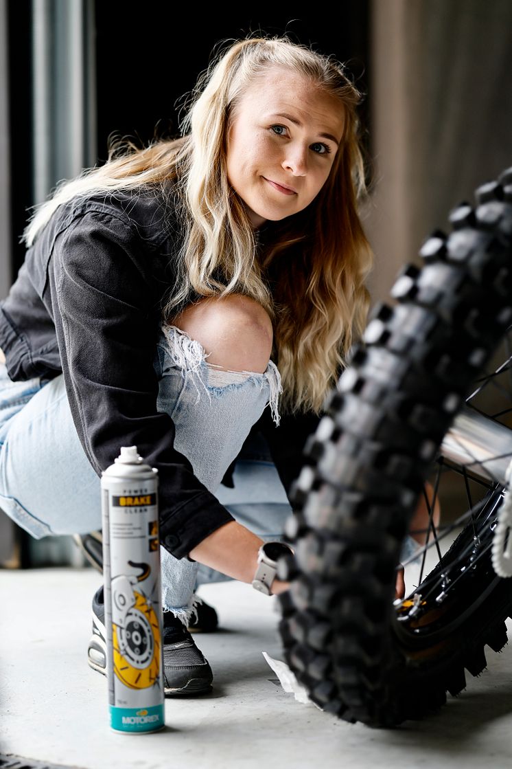 Anna kör Gotland Grand National 2025 för teamet Swecon I Stark Future.