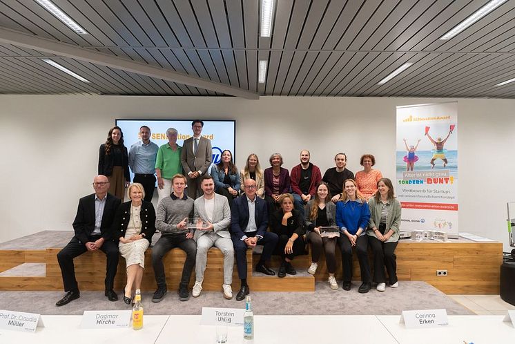 Studierende der Universität Vechta erfolgreich bei SENovation-Award 2025 | App gegen Betrugsmaschen für Seniorinnen und Senioren 