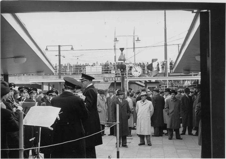 Invigning av tunnelbanan Slussen - Hökarängen den 1 oktober år 1950.