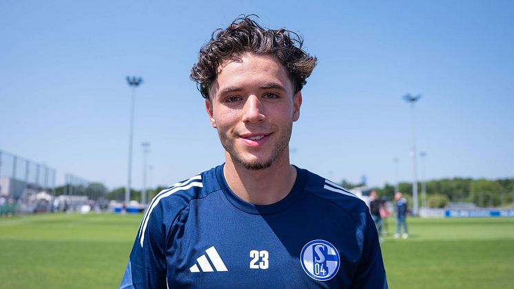 Soufiane El-Faouzi lächelt in die Kamera