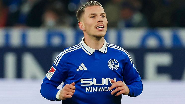 Lino Tempelmann rennt lachend 