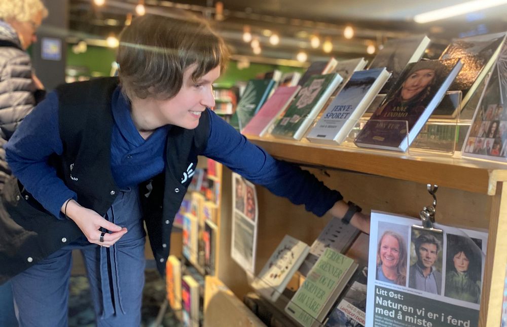 Programkoordinator Elli Borge ved Deichman Oppsal vil lokke Oslo-folk ut for å delta i samtalene på Litteraturfestivalen Litt Øst 13.–15. oktober. Foto: Deichman.